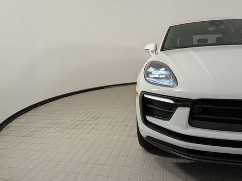 New 2025 Porsche Macan AWD/4WD image 12