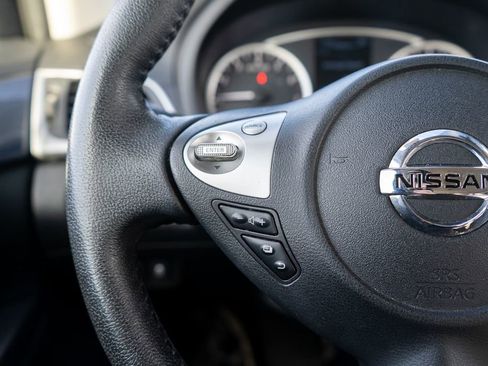 Used 2018 Nissan Sentra SR w/ Technology Package image 23