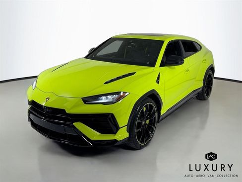 Used 2024 Lamborghini Urus S image 4