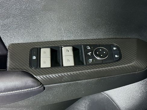Used 2023 Mitsubishi Outlander SE AWD/4WD image 24