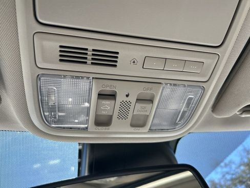 Used 2016 Honda Odyssey EX-L image 35