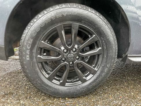 Used 2014 Nissan Pathfinder S FWD image 38