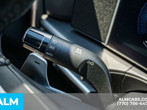 Used 2025 Hyundai Santa Fe SE FWD image 24