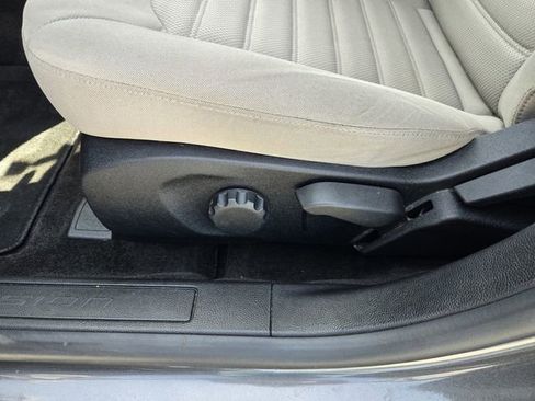 Used 2017 Ford Fusion S FWD image 14