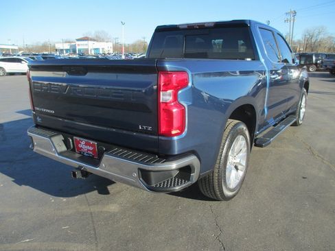 Used 2019 Chevrolet Silverado 1500 LTZ w/ LTZ Plus Package image 3