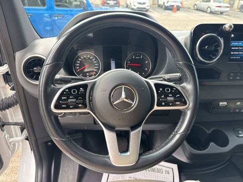 Used 2020 Mercedes-Benz Sprinter 3500 image 14
