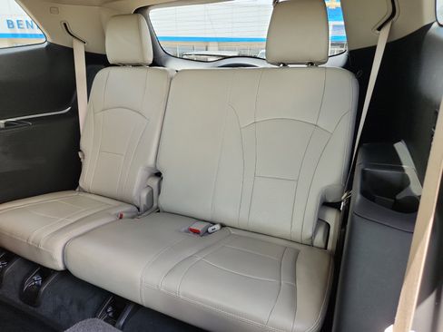 Used 2021 Buick Enclave Essence w/ Trailering Package, 5000 lbs. FWD image 10