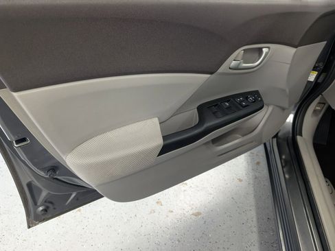 Used 2012 Honda Civic LX image 11
