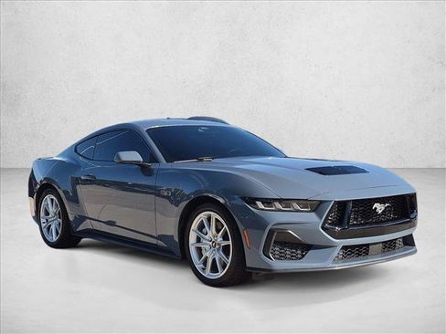 Used 2024 Ford Mustang GT Premium RWD image 3