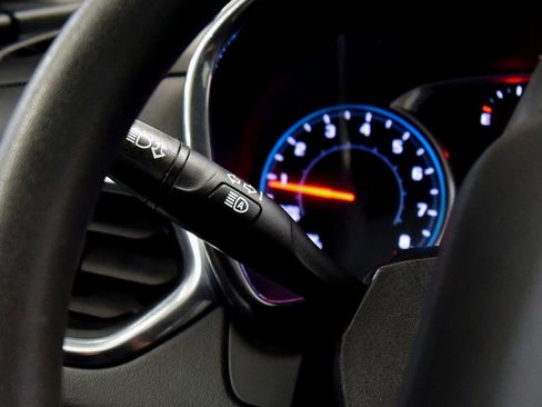 Used 2020 Chevrolet Equinox LT image 22