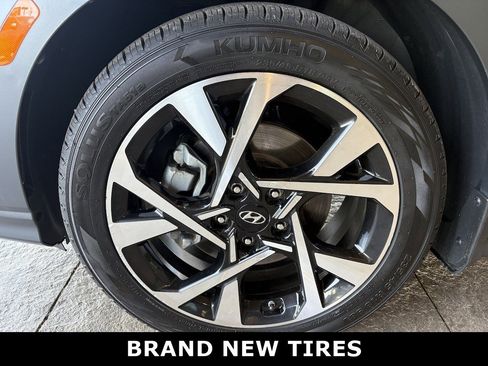 Used 2022 Hyundai Kona Limited FWD image 10