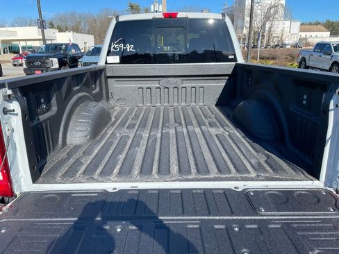 New 2026 Ford F250 Lariat w/ Black Appearance Package image 33