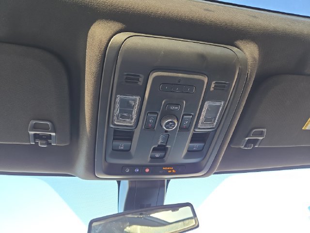 Used 2021 GMC Yukon XL Denali AWD/4WD image 28