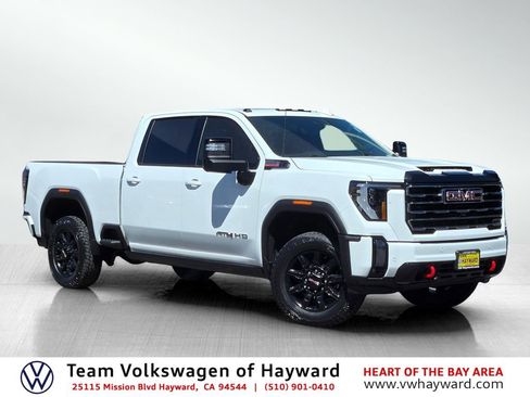 Used 2024 GMC Sierra 2500 AT4 w/ AT4 Premium Plus Package AWD/4WD image 1