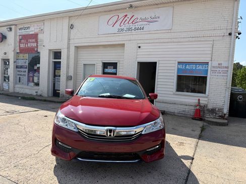 Used 2017 Honda Accord Sport image 1