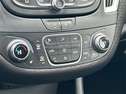 Used 2023 Chevrolet Malibu LT image 34