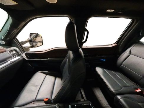 Used 2021 Ford F150 Lariat w/ Equipment Group 502A High image 46