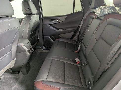 New 2026 Chevrolet Equinox RS w/ Convenience Package III AWD/4WD image 34