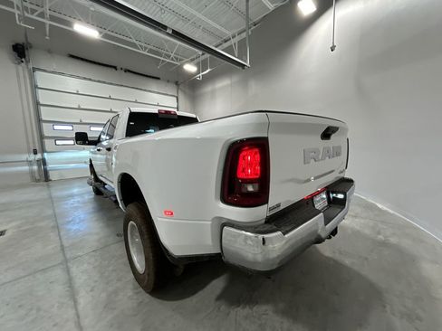New 2026 RAM 3500 Tradesman image 8