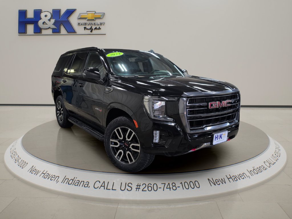 Used 2024 GMC Yukon AT4 w/ Technology Package AWD/4WD image 1