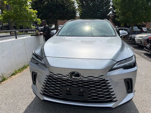 Used 2025 Lexus RX 350 AWD/4WD image 4