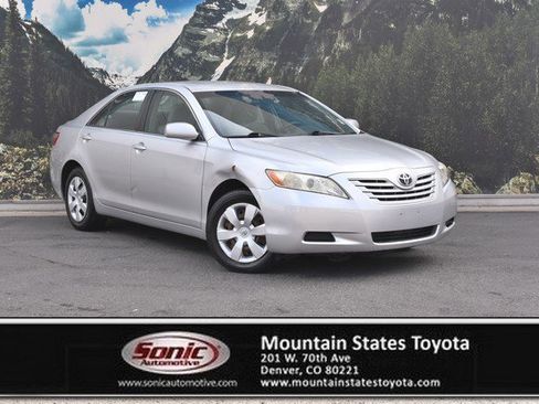 Used 2009 Toyota Camry LE image 1