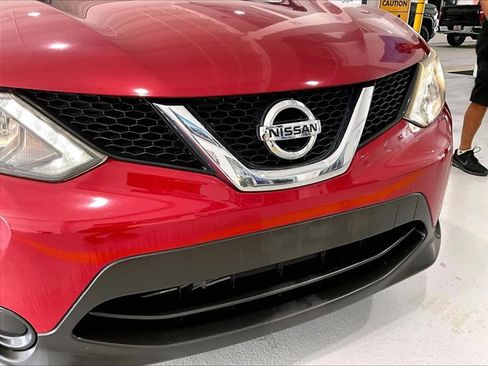 Used 2018 Nissan Rogue Sport SV FWD image 30