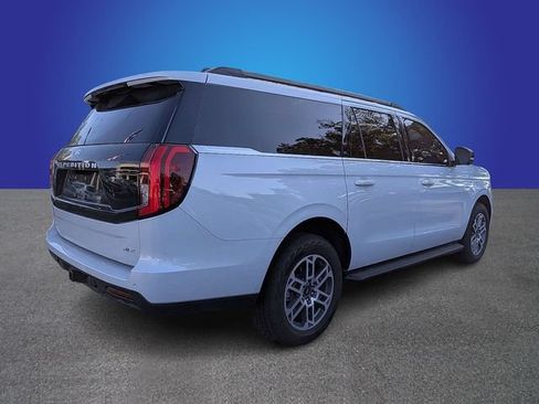 Used 2025 Ford Expedition Max Active AWD/4WD image 4