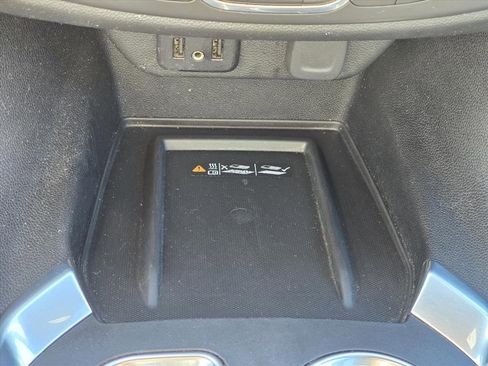 Used 2022 Chevrolet Traverse LT image 19