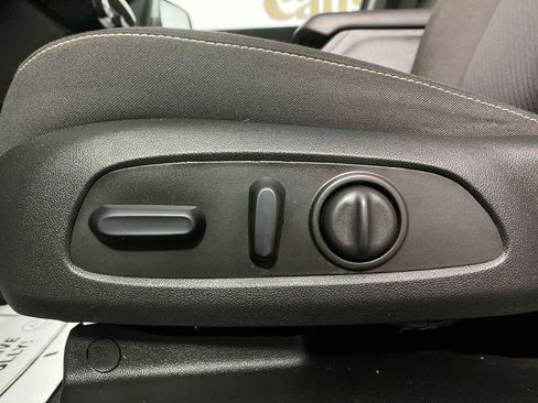 Certified 2023 GMC Acadia SLE w/ Driver Convenience Package AWD/4WD image 12