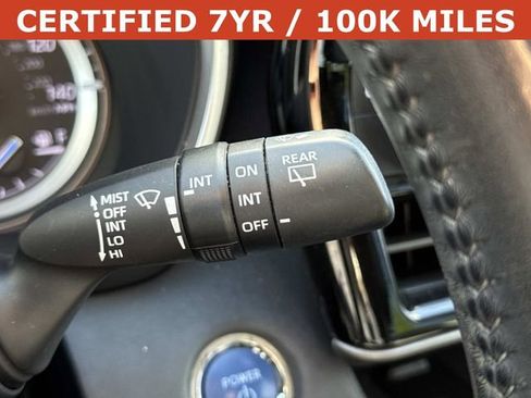 Used 2022 Toyota Highlander XLE AWD/4WD image 26