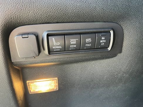 Used 2019 Ford Explorer Sport w/ Equipment Group 401A AWD/4WD image 35