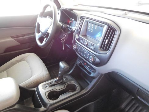 Used 2018 Chevrolet Colorado W/T image 11