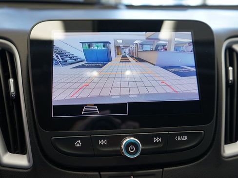 Used 2023 Chevrolet Malibu LS w/ Driver Confidence Package image 8