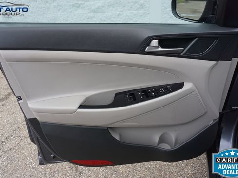 Used 2018 Hyundai Tucson Value AWD/4WD image 23