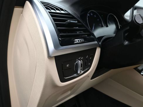 Used 2019 BMW X3 xDrive30i w/ Convenience Package AWD/4WD image 17