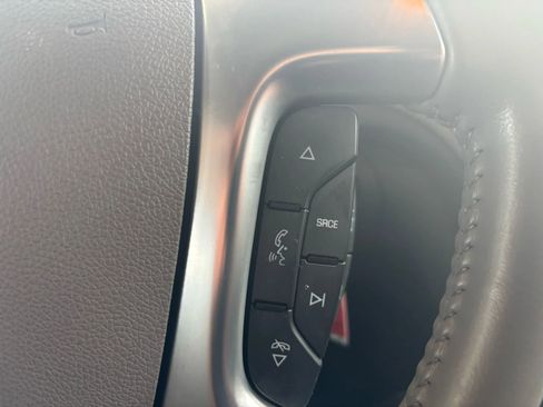 Used 2015 Chevrolet Traverse LT w/ Style and Technology Package image 14