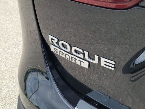 Certified 2022 Nissan Rogue Sport SV FWD image 13