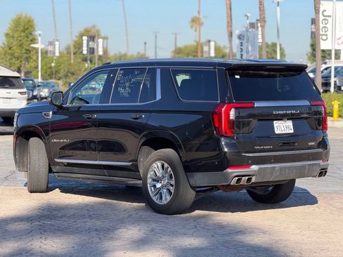 Used 2025 GMC Yukon Denali AWD/4WD image 3