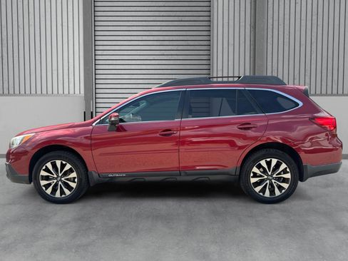 Used 2016 Subaru Outback 2.5i Limited AWD/4WD image 33