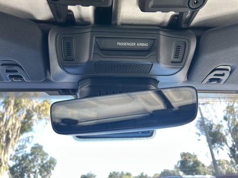 New 2025 Jeep Gladiator Sport image 30