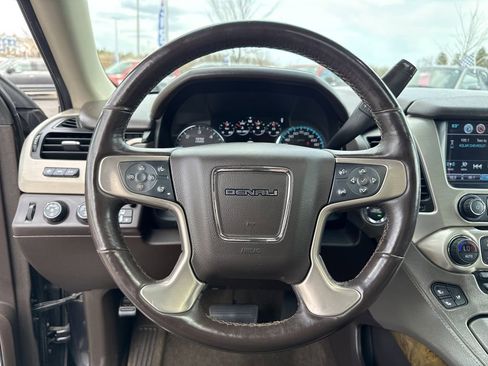 Used 2017 GMC Yukon XL Denali w/ Open Road Package AWD/4WD image 19