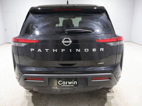 Used 2024 Nissan Pathfinder S AWD/4WD image 3