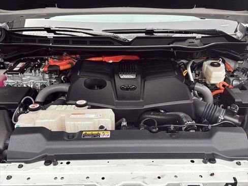 Used 2023 Toyota Sequoia Capstone image 41