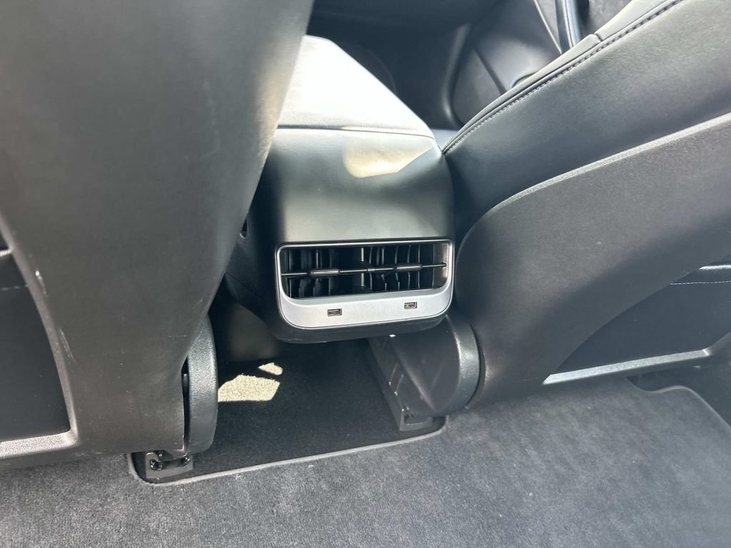 Used 2018 Tesla Model 3 RWD image 19