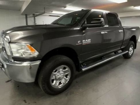 Used 2018 RAM 2500 Tradesman w/ Chrome Appearance Group AWD/4WD image 4