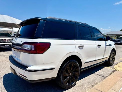 Used 2021 Lincoln Navigator Reserve AWD/4WD image 4