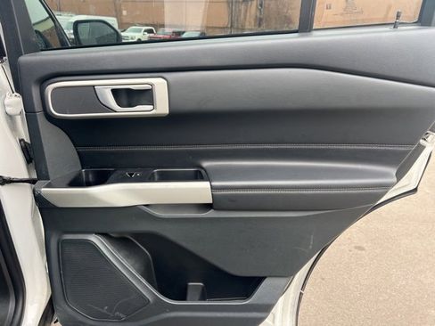 Used 2023 Ford Explorer XLT w/ Equipment Group 202A image 13