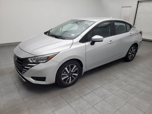 Used 2025 Nissan Versa SV w/ Trunk Package FWD image 2