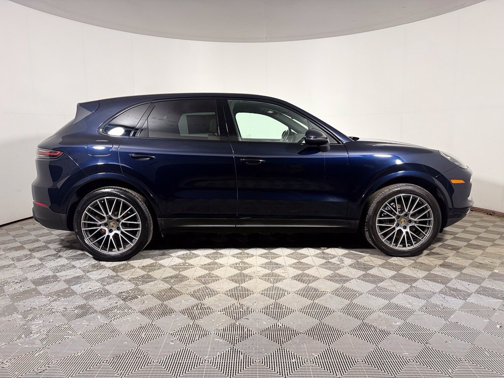 Used 2022 Porsche Cayenne Platinum Edition AWD/4WD image 8